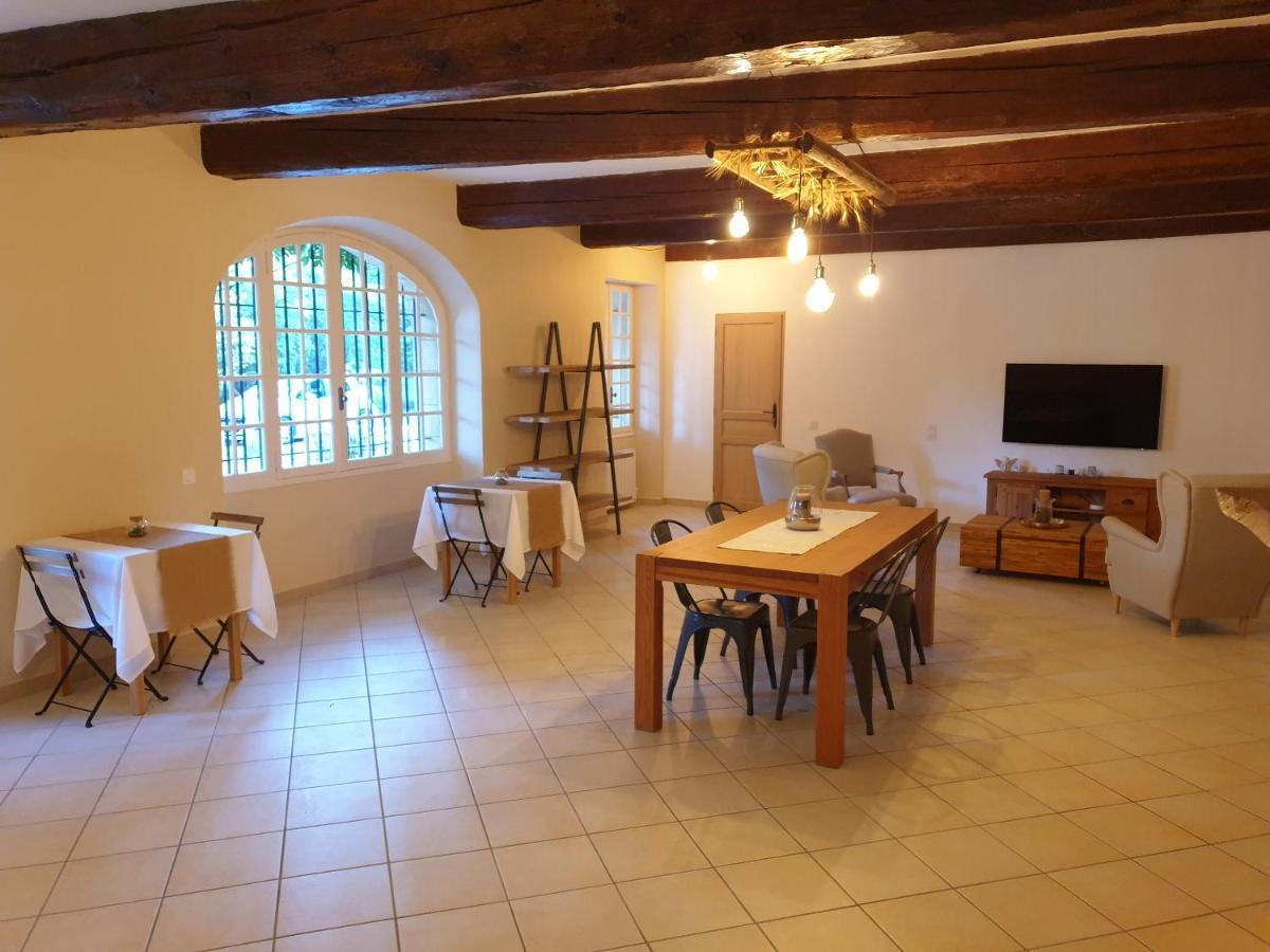 Mas Du Recati Guest house Caderousse